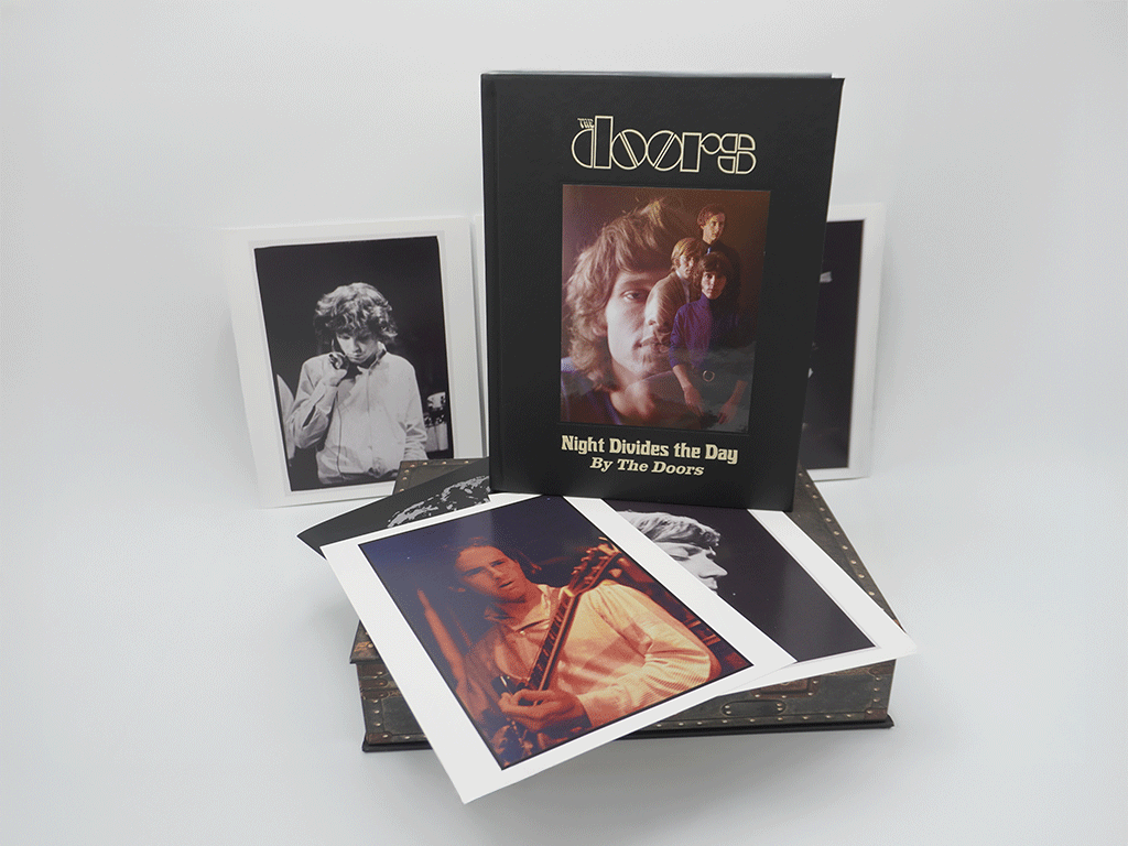 DSC06887 Handmade clamshell box with 7-inch vinyl die-cut compartment and ribbon lift — music book printing by Imago Group